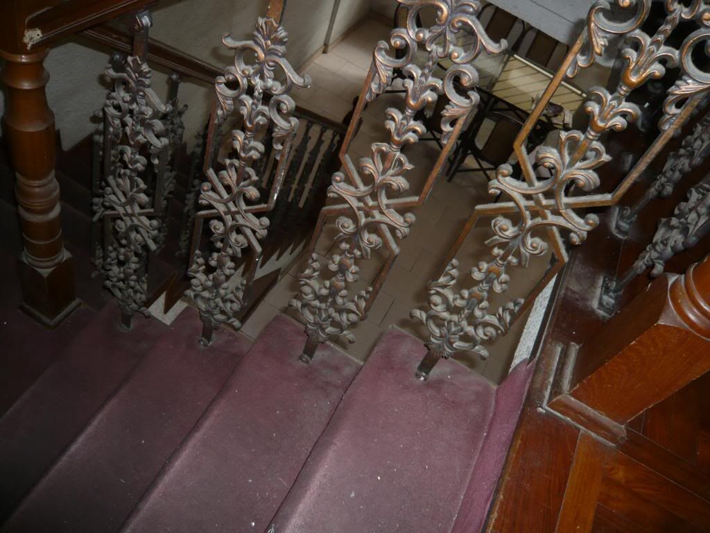 Staircase2.jpg