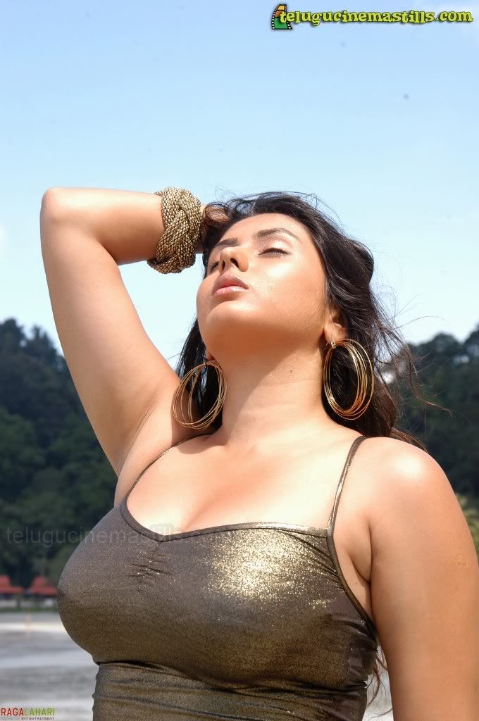 Busty,Namitha,Sexy,Tamil Actress