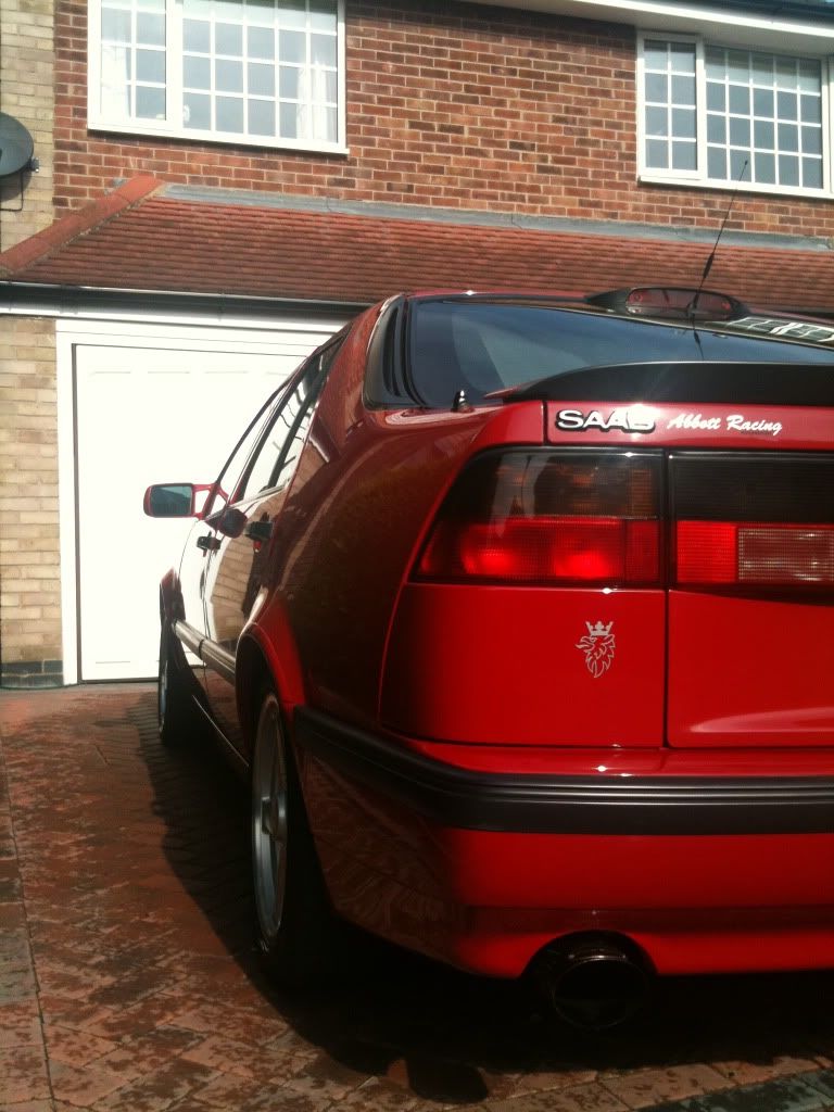 http://i922.photobucket.com/albums/ad66/cornclose/Saab/eb95e30e.jpg
