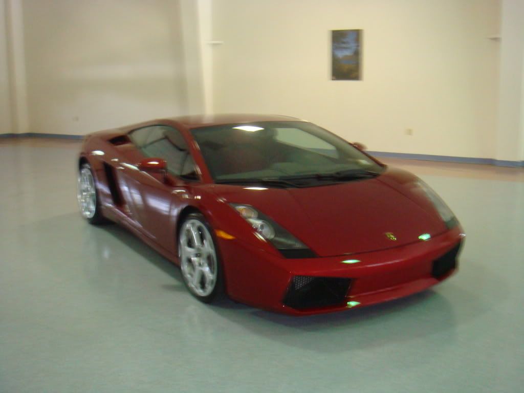 http://i922.photobucket.com/albums/ad69/1evilzr1/lambo11.jpg