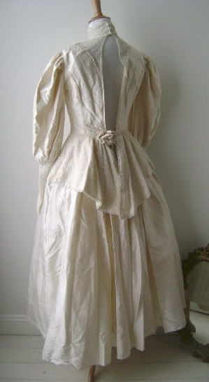 weddingdress3vfg.jpg