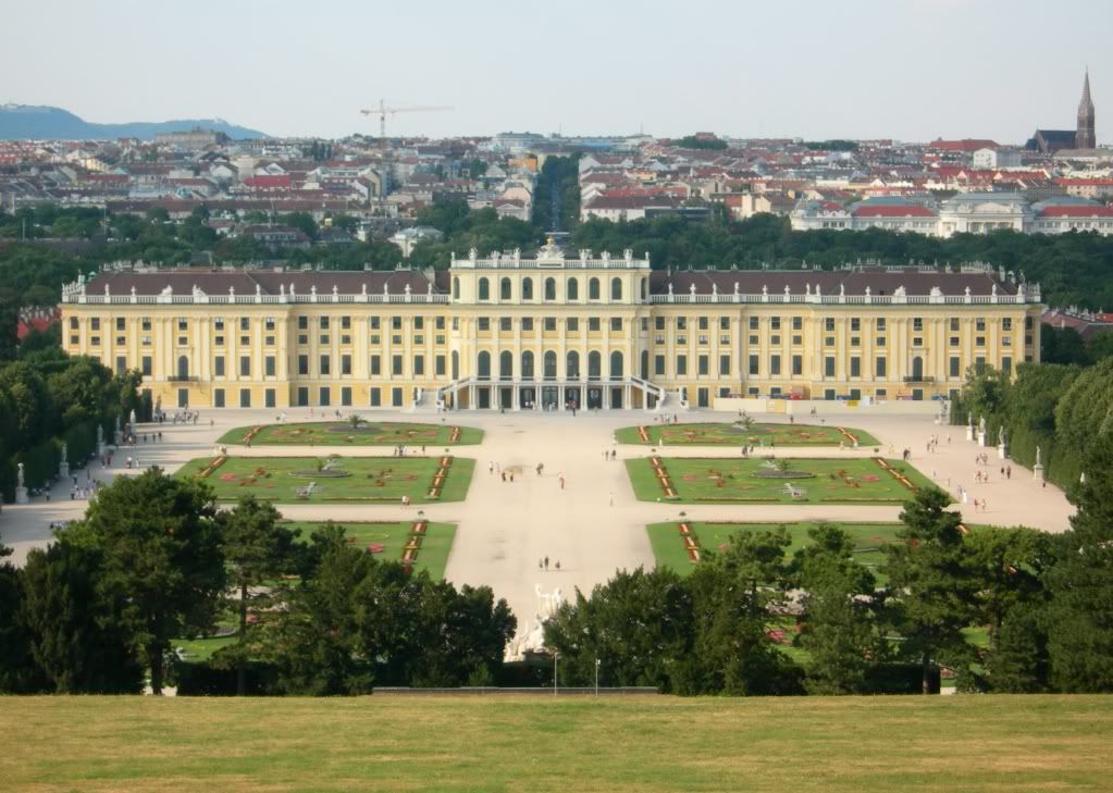 Palacio_de_Schonbrunn.jpg