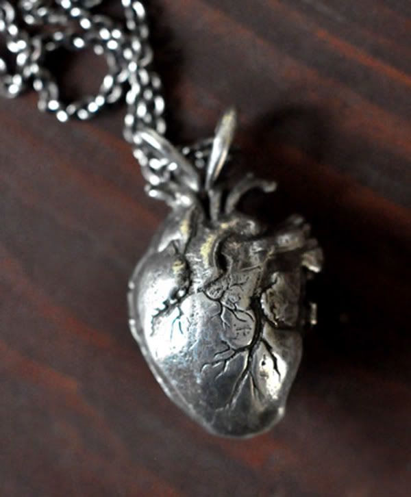 silver,heart,jewellery