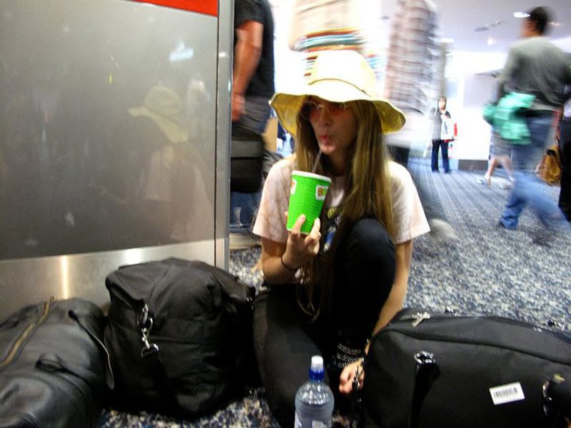 airport,travel,drinking,healthy,hat,luggage