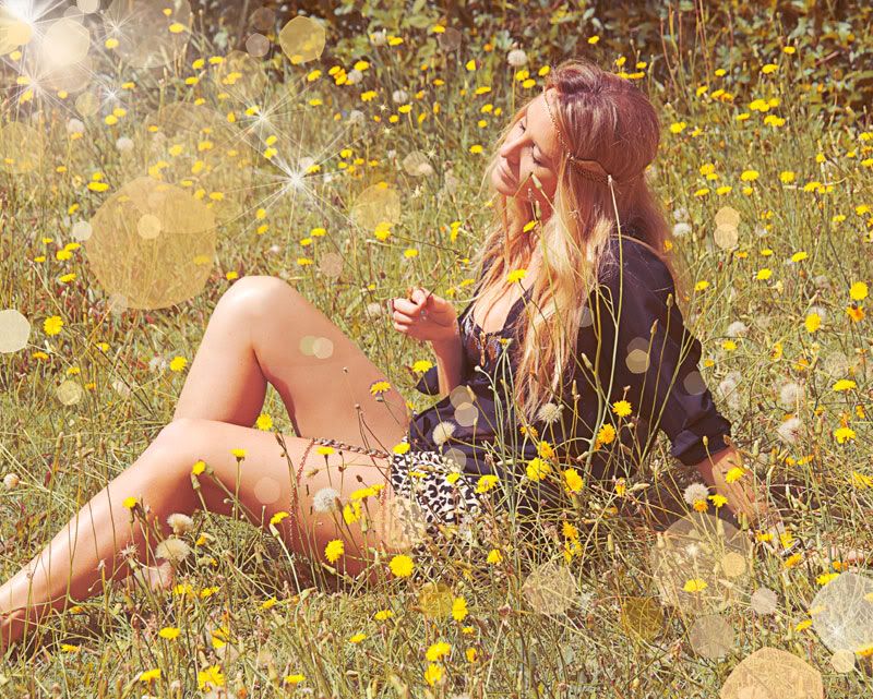 summer,field,flowers,lens flair,leopard print,shorts
