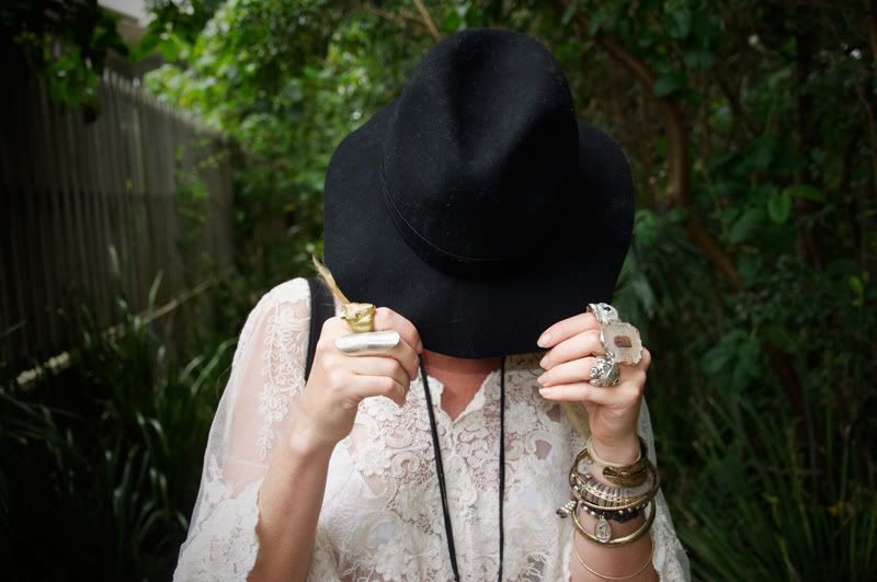 hat,jewellery,lace blouse,rings,bronze