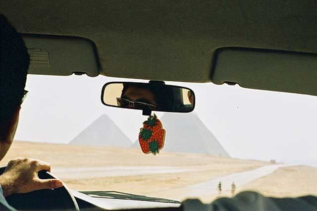 egypt,driving,desert,triangle,pyramid