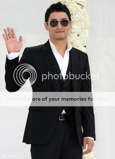 朱镇模 () - 个人资料总汇 (所有资料跟帖放)