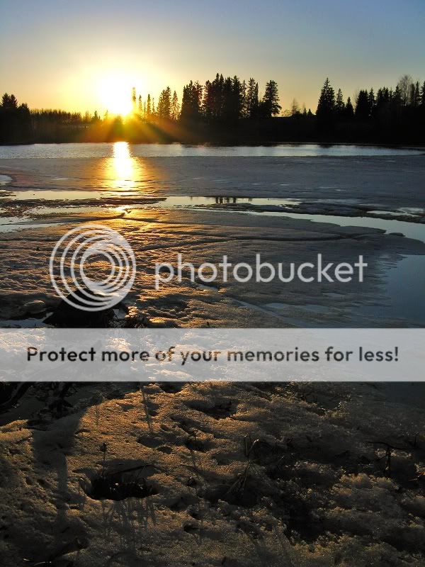 https://i922.photobucket.com/albums/ad64/BLdw/Sunset_2.jpg
